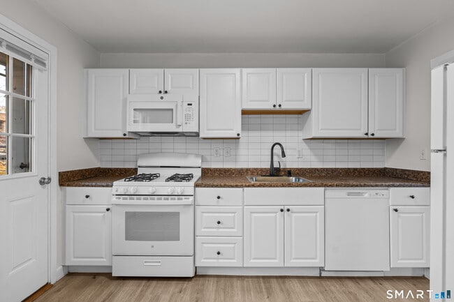 property at 30 Hamilton Ct