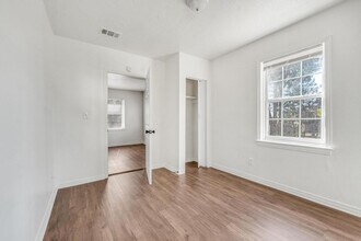 3173 3rd St Cir S in Jacksonville, FL - Foto de edificio - Building Photo