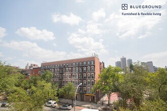 10 Downing St in New York, NY - Building Photo - Building Photo