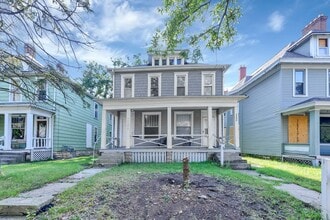 2204-2206-2206 N 4th St in Columbus, OH - Building Photo - Building Photo