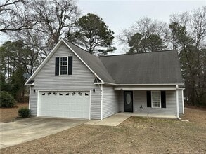 3411 Hill St in Hope Mills, NC - Building Photo - Building Photo