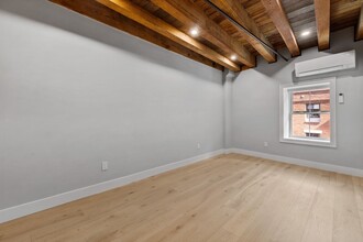 96 Fulton St, Unit 4 in Boston, MA - Building Photo - Building Photo