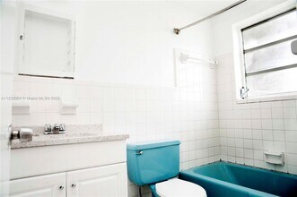 4051 N Ocean Dr-Unit -5 in Fort Lauderdale, FL - Building Photo - Building Photo