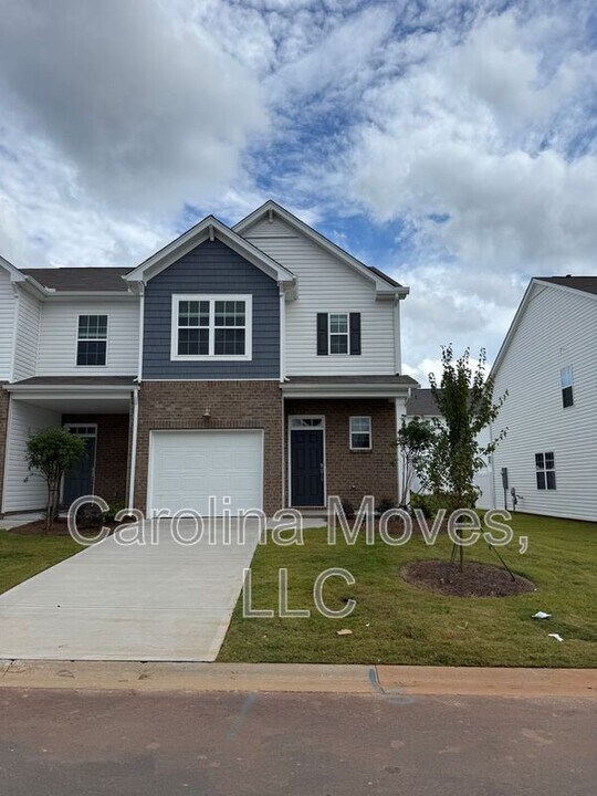 1664 Wren Crk Rd in Boiling Springs, SC - Building Photo