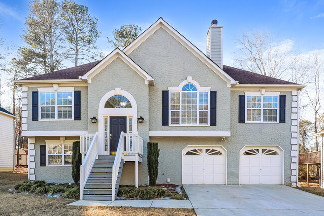 property at 5027 Hyacinth Ln