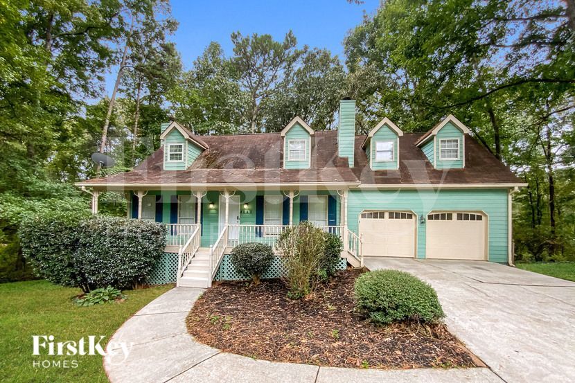 4642 Shay Terrace in Buford, GA - Foto de edificio