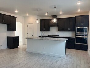 1610 Ari Ave in Centerton, AR - Building Photo - Building Photo