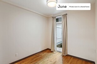 Room in Shared 3 bed/1 bath home in New York, NY - Building Photo
