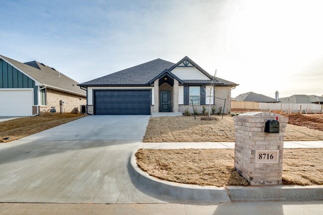8716 Poppey Pl in Yukon, OK - Building Photo - Building Photo