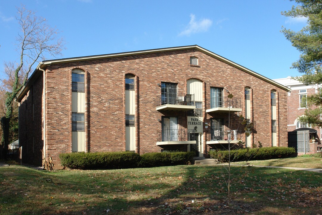 Park Terrace in Louisville, KY - Foto de edificio