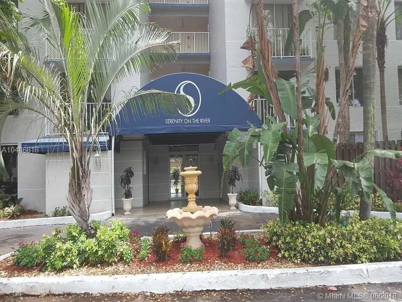 1720 NW North River Dr-Unit -405 in Miami, FL - Building Photo