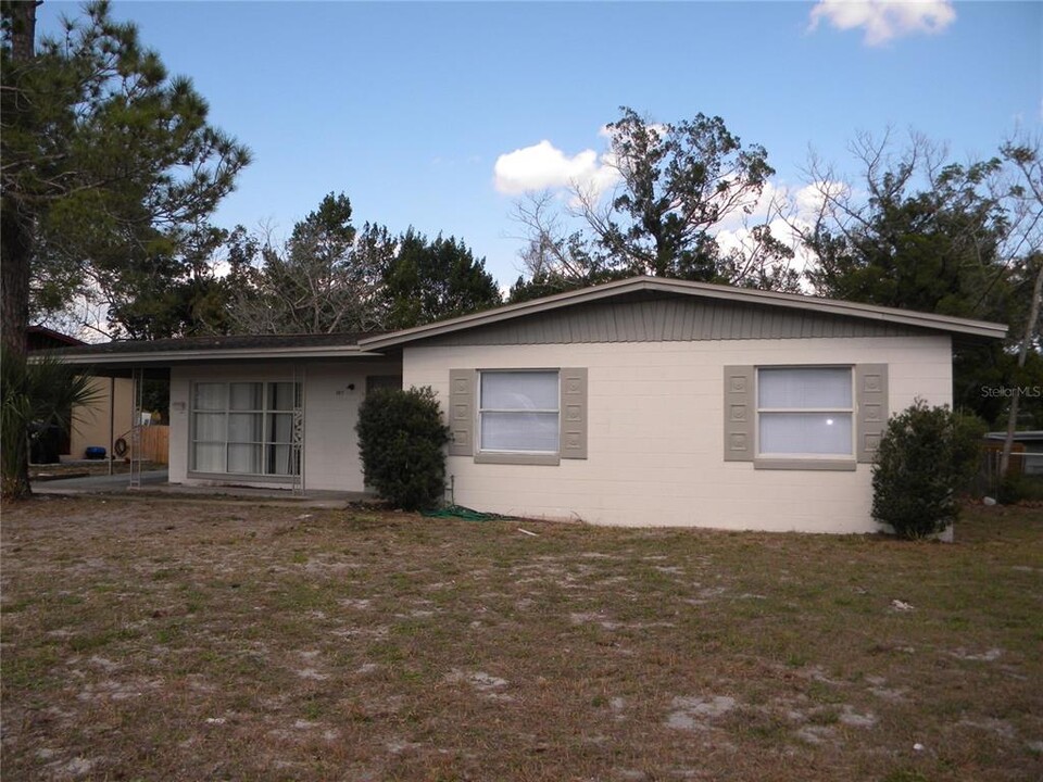 5917 Wolf Rd in Orlando, FL - Building Photo