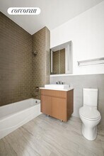 2717 42nd Rd in Queens, NY - Building Photo - Building Photo