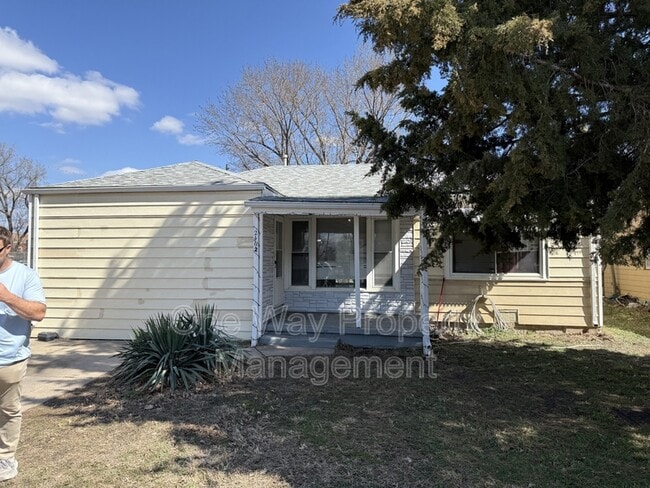 property at 2462 N Piatt Ave