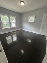 3690 Sudbury Rd in Shaker Heights, OH - Foto de edificio - Building Photo