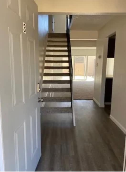 4433 Cynthia Way in Redding, CA - Building Photo