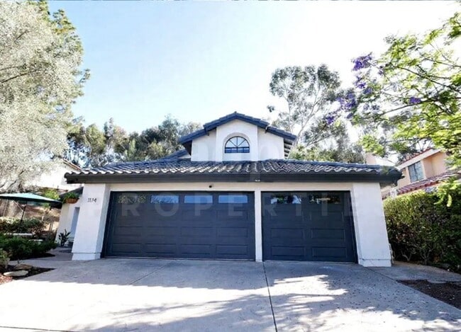 property at 1174 La Tortuga Dr