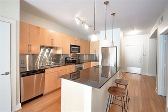 4333 Gilbert Ave in Dallas, TX - Building Photo - Building Photo
