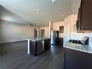 136 Jackson Blue Ln in Kyle, TX - Building Photo - Building Photo