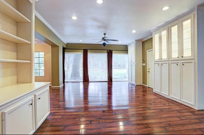 property at 11910 Steppingstone Ln