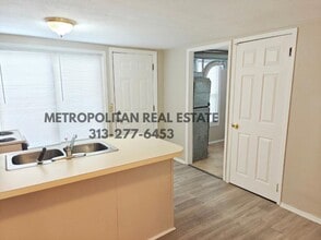 34639 Brush St in Wayne, MI - Building Photo - Building Photo