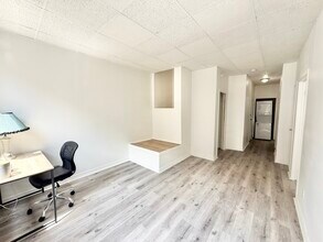 1-1735 Richmond St in London, ON - Building Photo - Building Photo