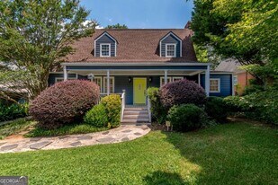 2820 Hosea L Williams Dr NE in Atlanta, GA - Building Photo