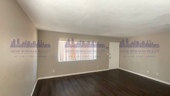 72 E Oxford St in Chula Vista, CA - Building Photo - Building Photo