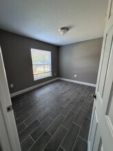 117 Pine Ln in Lehigh Acres, FL - Building Photo - Building Photo