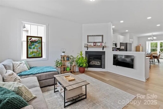212 Rockrose Ct in Asheville, NC - Building Photo - Building Photo