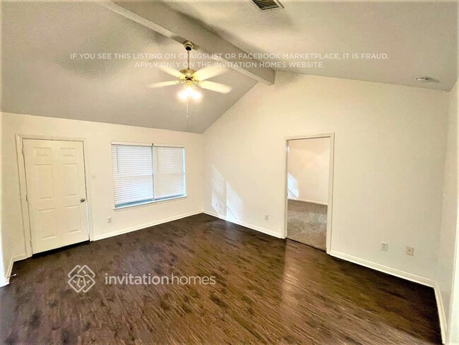 16334 Many Trees Ln in Conroe, TX - Foto de edificio - Building Photo