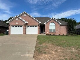 355 Honey Hill Dr in Conway, AR - Building Photo
