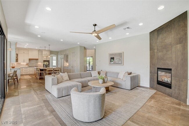 1266 Imperia Dr in Henderson, NV - Building Photo - Building Photo