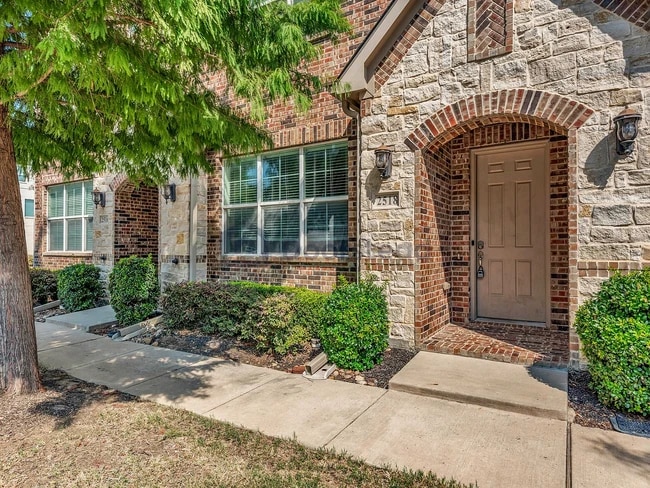 2518 Plumas Dr in Lewisville, TX - Building Photo - Building Photo