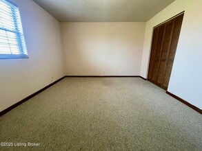 3971 Scenic Trail in Hebron Estates, KY - Building Photo - Building Photo