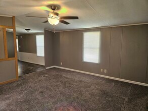 38 Lynnwood Cir in Clarksville, TN - Building Photo - Building Photo