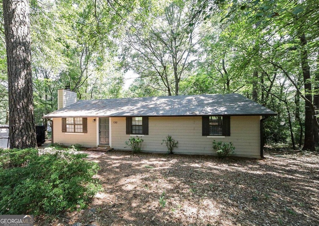 130 Hight Dr in Watkinsville, GA - Building Photo