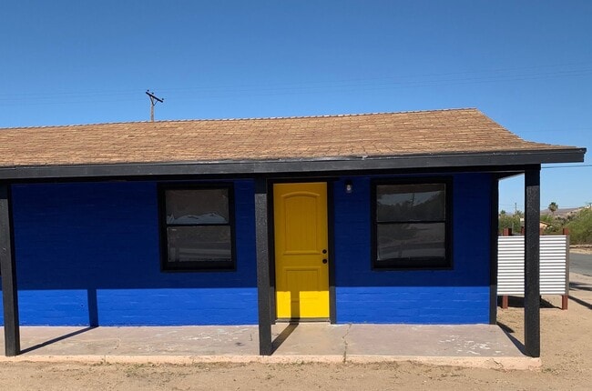 6095 Lupine Ave in Twentynine Palms, CA - Building Photo - Building Photo