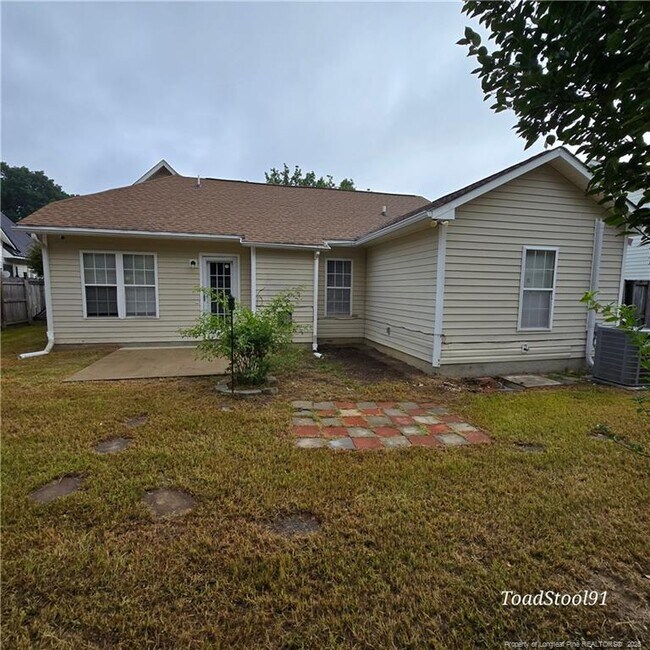 814 Nighthawk Pl in Fayetteville, NC - Building Photo - Building Photo