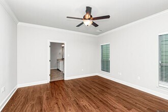 8231 Valencia Ct in Baton Rouge, LA - Building Photo - Building Photo
