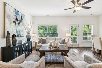 7067 Gracious Dr in Franklin, TN - Building Photo - Building Photo