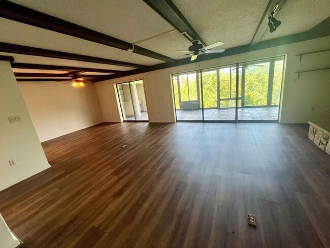 224 Woodland Rd in Gatlinburg, TN - Building Photo - Building Photo