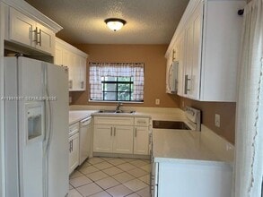 14708 SW 108th Terrace in Miami, FL - Building Photo - Building Photo