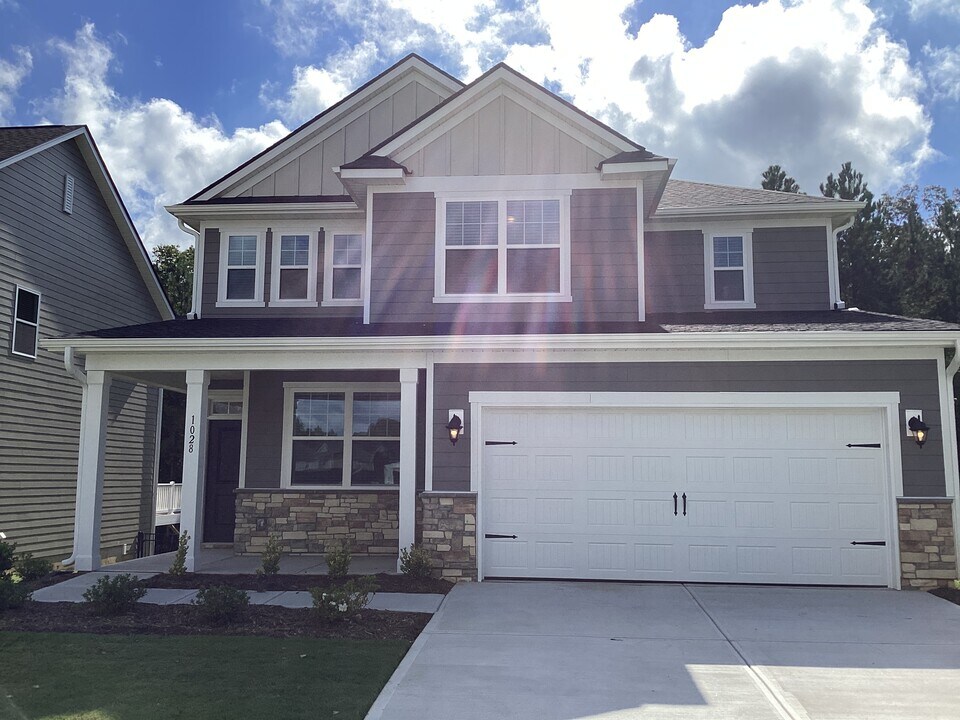 1028 Bethany Dallas Dr in Charlotte, NC - Building Photo