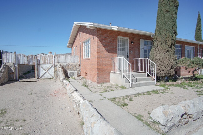 1309 Chadbourne St in El Paso, TX - Building Photo - Building Photo