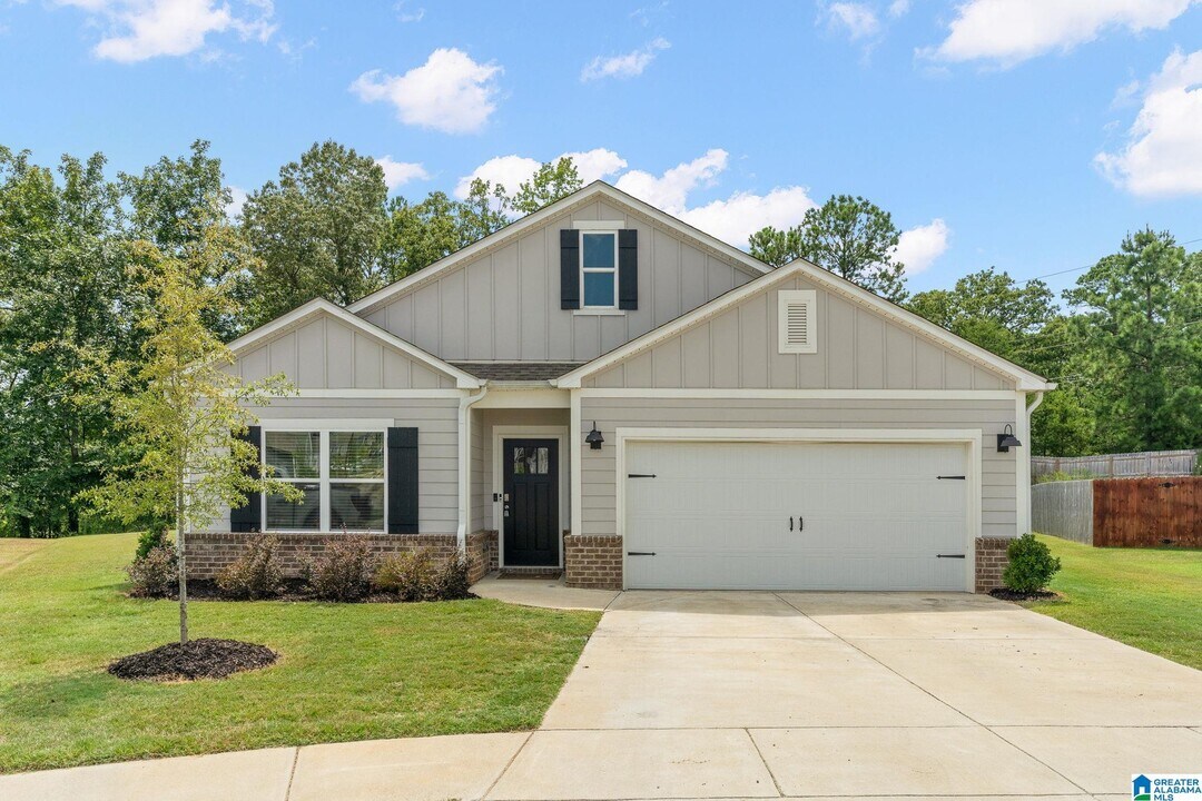 5700 Post Oak Trl in Bessemer, AL - Building Photo
