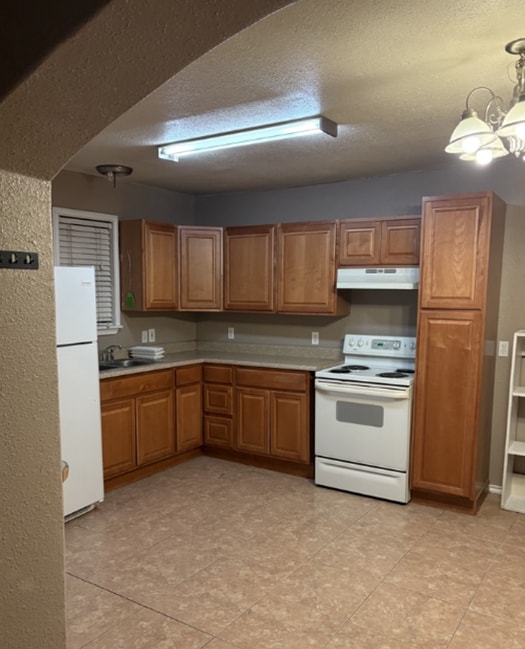 2425 22nd Pl in Lubbock, TX - Foto de edificio - Building Photo