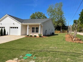 1300 Spring Dr in Opelika, AL - Building Photo