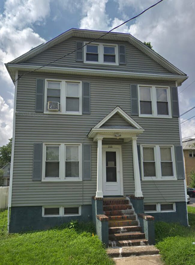 1100 Rivington St Rentals in Roselle, NJ