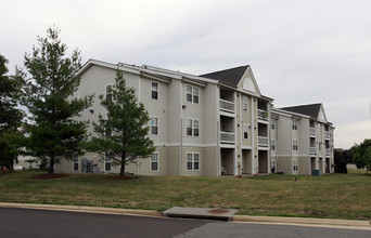 Acclaim at Ashburn in Ashburn, VA - Foto de edificio - Building Photo